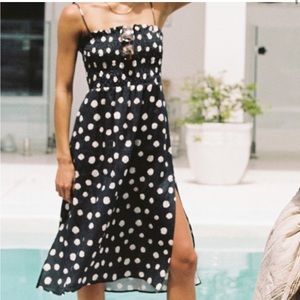 KIVARI Frida midi dress shell